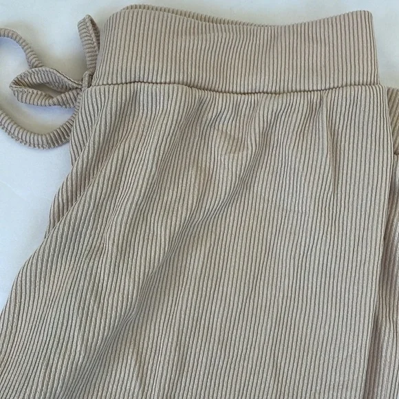 PrettyLittleThing Ribbed Tan Legging Pants with Elastic Waistband Size 6 - Picture 16 of 17